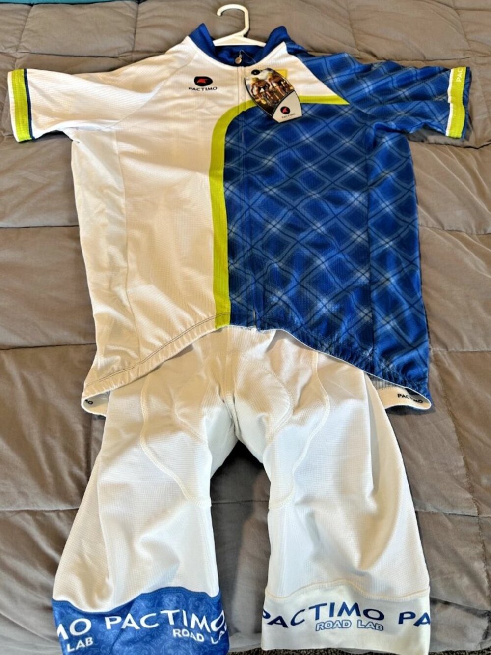 Share Vintage Pactimo Cycling Kit NWT Jersey L Bib Shorts M Road Bike Blue White